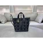 Black Cannage Shopping Tote