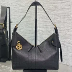 Cannage-Leather-Hobo-Black