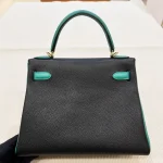 Kelly-Black-Green-Contrast