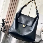 Lambskin-Chain-Hobo-Black