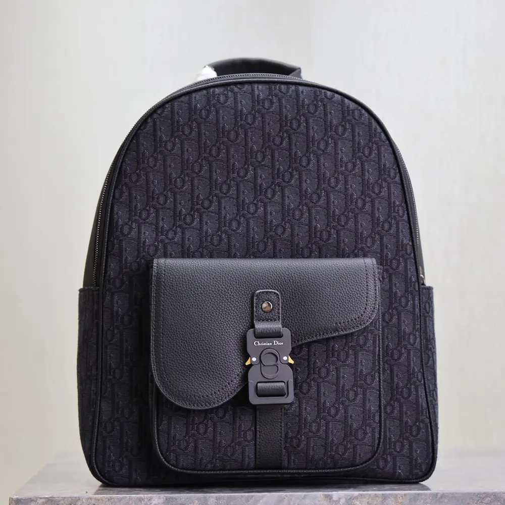 Oblique-Backpack-Navy