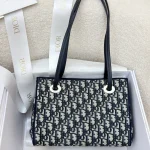 Oblique-Shopping-Tote-Blue