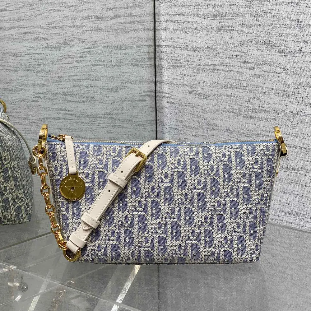 Oblique-Zip-Pouch-Blue