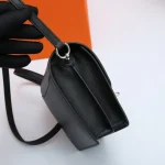Roulis-Black