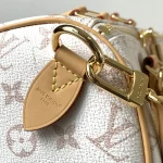 White Floral Pink-Trim Handbag